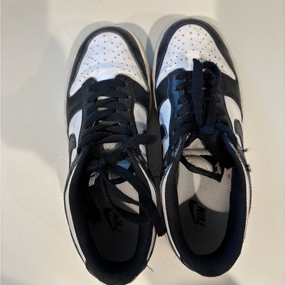 Nike Kids Dunk Low - Black and White Sneakers size 4 - Picture 3 of 7